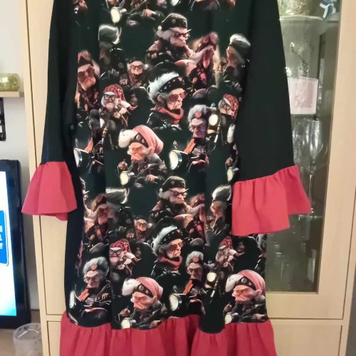 Ühevärviline trikotaaž tumepunane