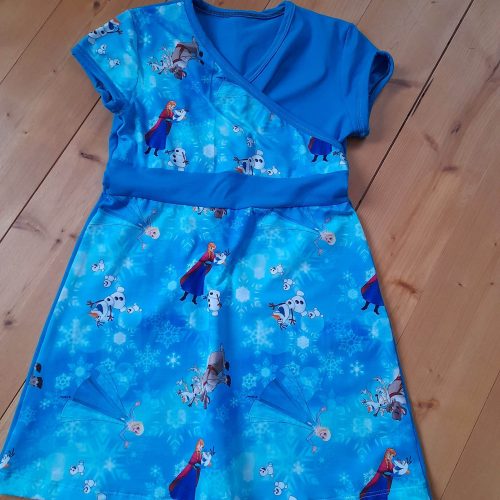 Trikotaaž Frozen Elsa ja Anna, jää ja lumi digital print (litsentseeritud)