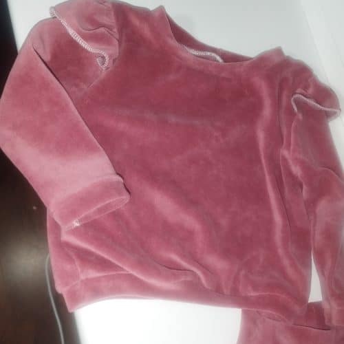 Velour tumma haaleanpunainen